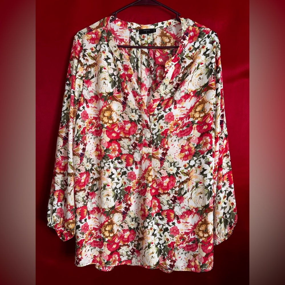 #340-TAHARI Woman’s Gorgeous Floral Blouse Multicolor 100% Poly! Size 2XL❤️‍🔥
